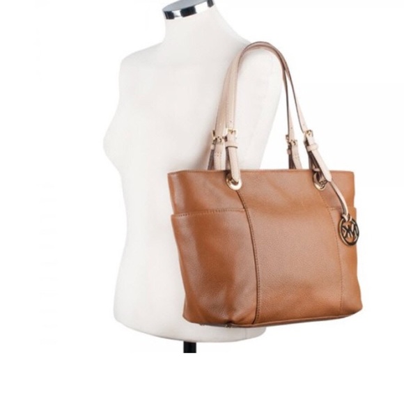 Michael Kors Handbags - Michael Kors EAST meets WEST Jet set Pebbled Tote